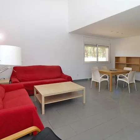 Ample Villa
