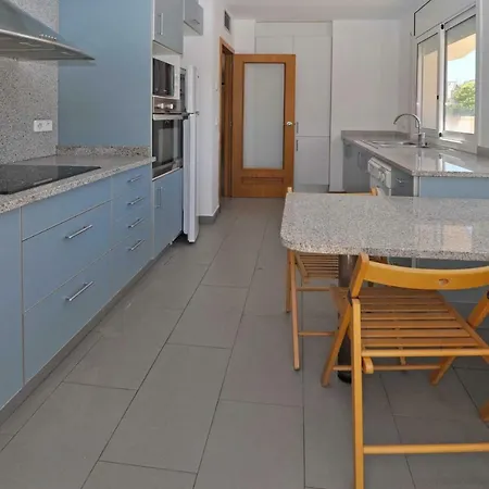 Ample Villa *